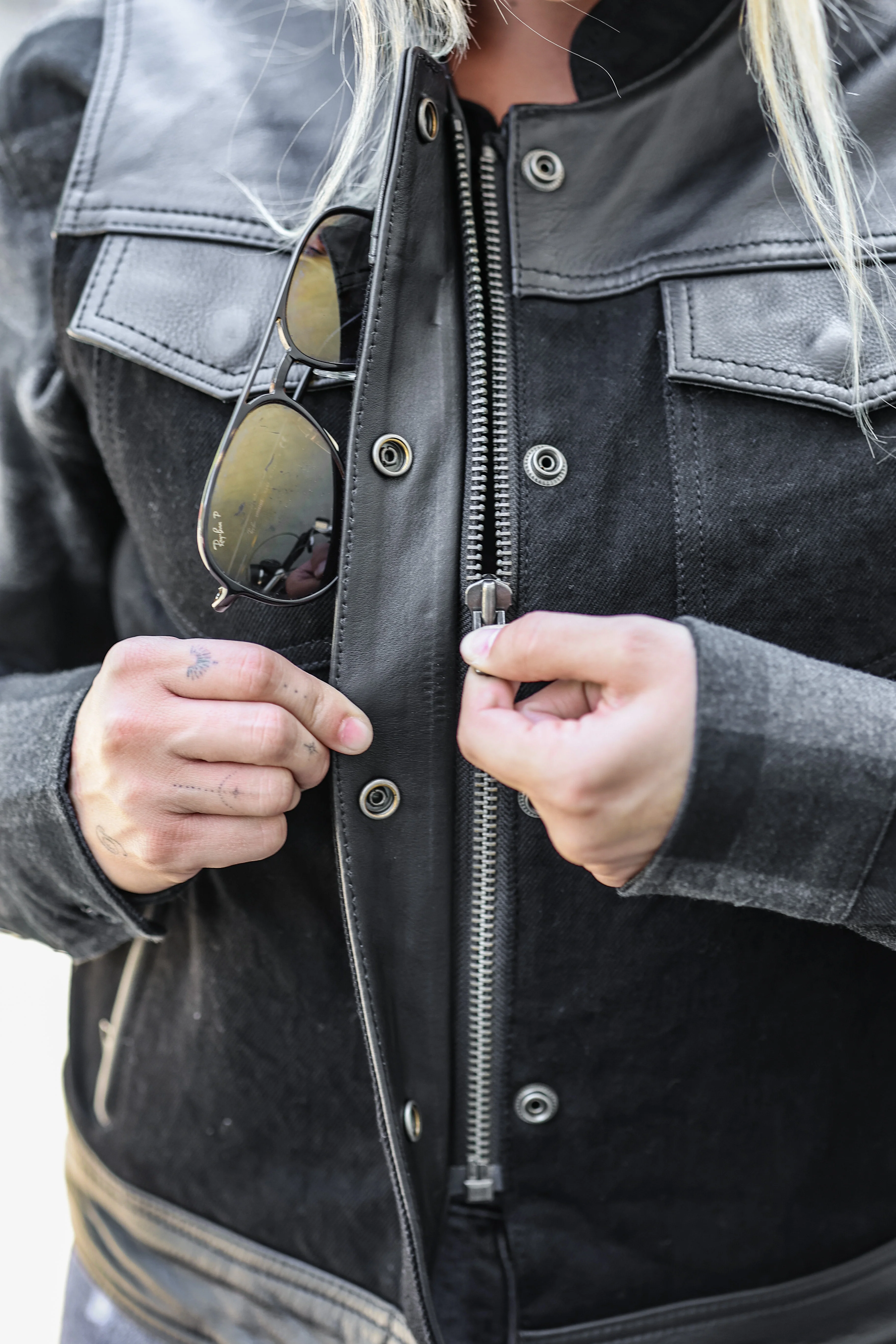 WOMENS BLACK OPS VEST - Image 7